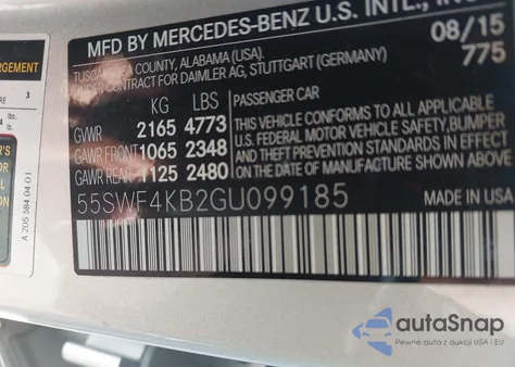 2016 Mercedes-Benz C 300 Sport 4Matic z USA, uszkodzony, nr VIN 55SWF4KB2GU099185